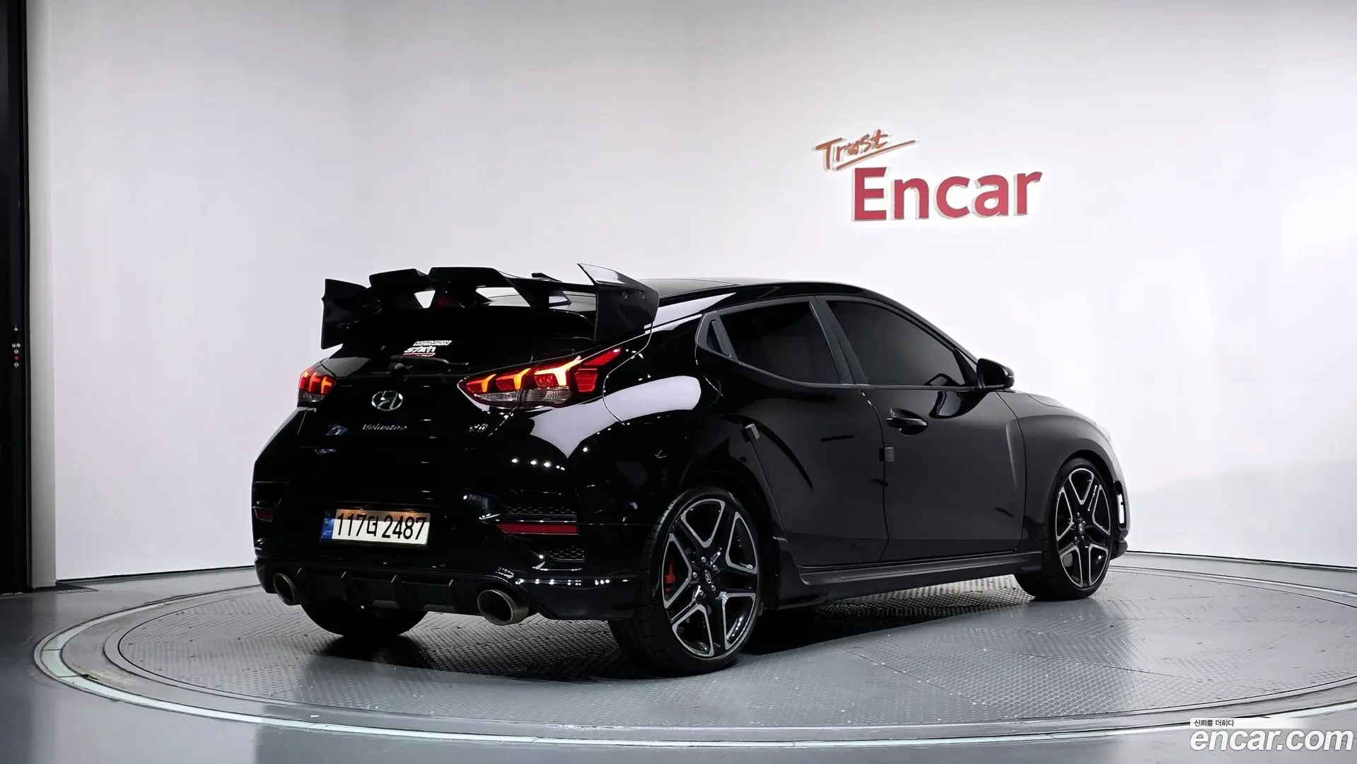 Main__Slider__Photo:Veloster Hyundai 2022.4-1