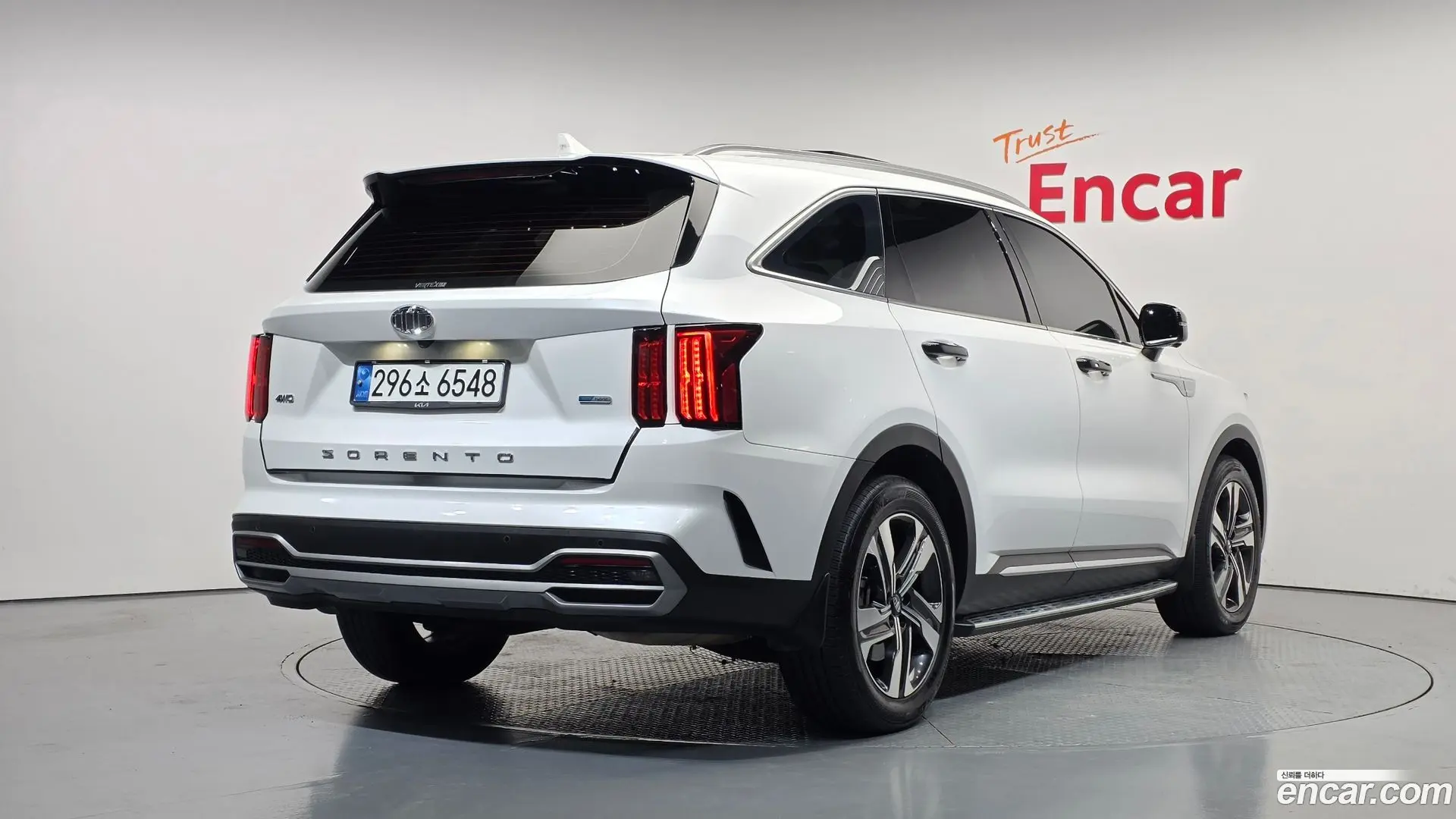 Main__Slider__Photo:Sorento Kia 2020.3-1
