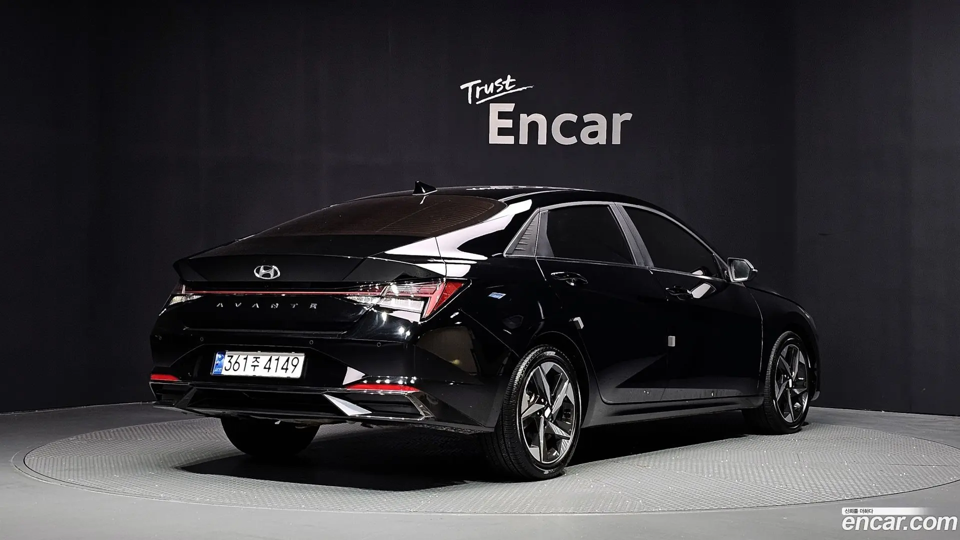 Main__Slider__Photo:AVANTE Hyundai 2022.10-1