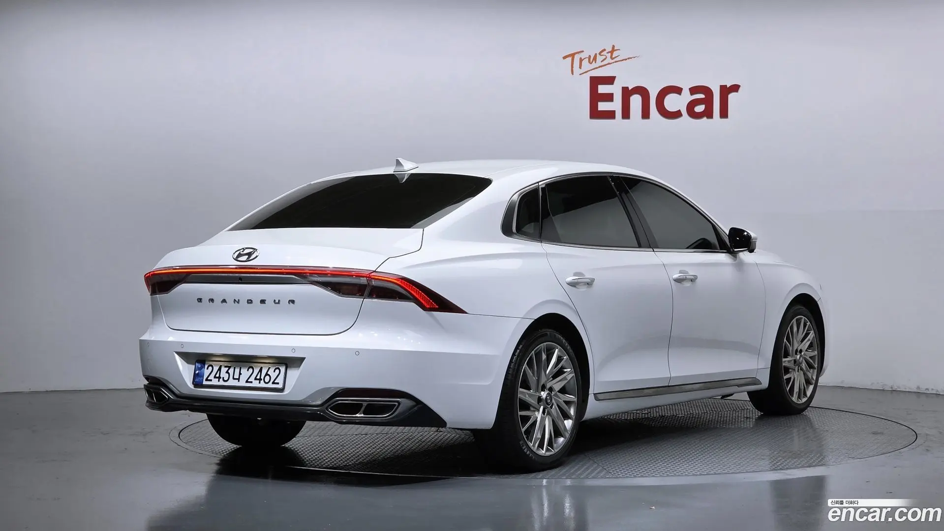 Main__Slider__Photo:Grandeur Hyundai 2021.7-1