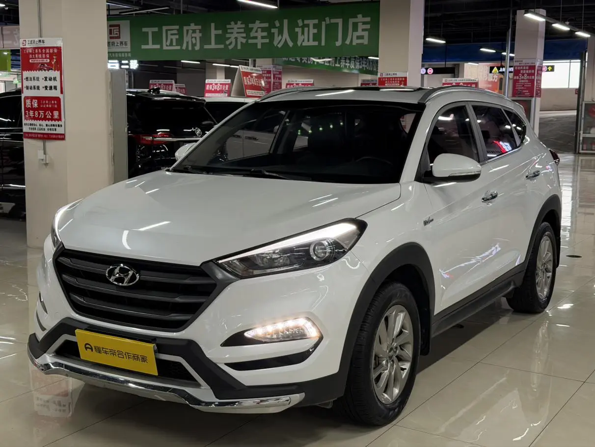 Main__Slider__Photo:undefined undefined 2015-0