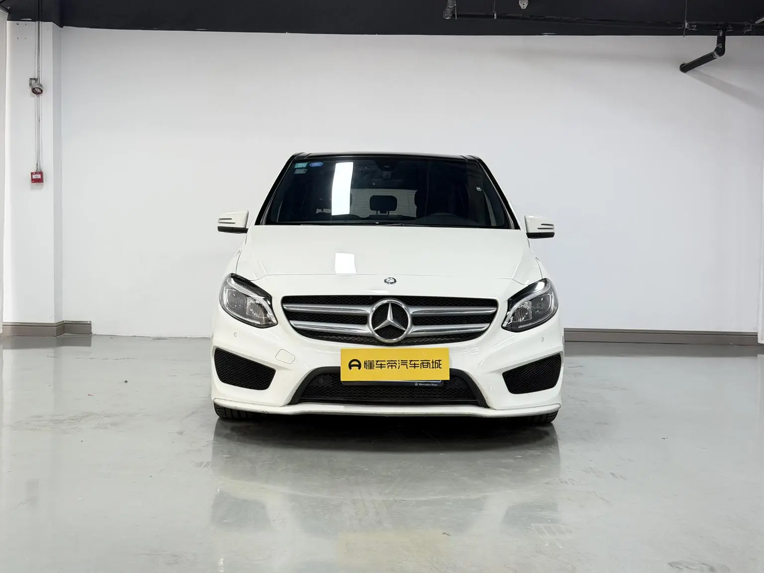 Main__Slider__Photo:undefined undefined 2015-1