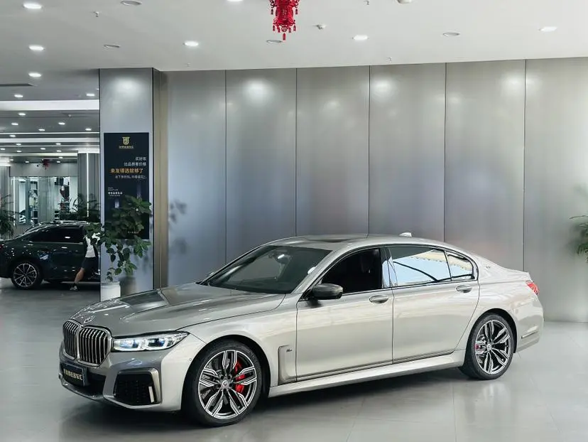Main__Slider__Photo:undefined undefined 2021-0