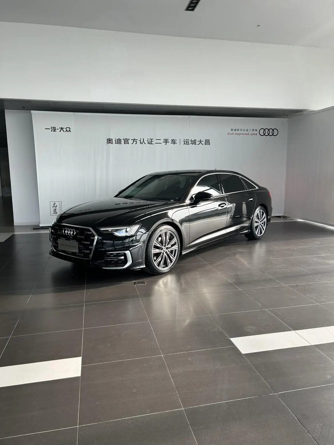 Main__Slider__Photo:undefined undefined 2024-0