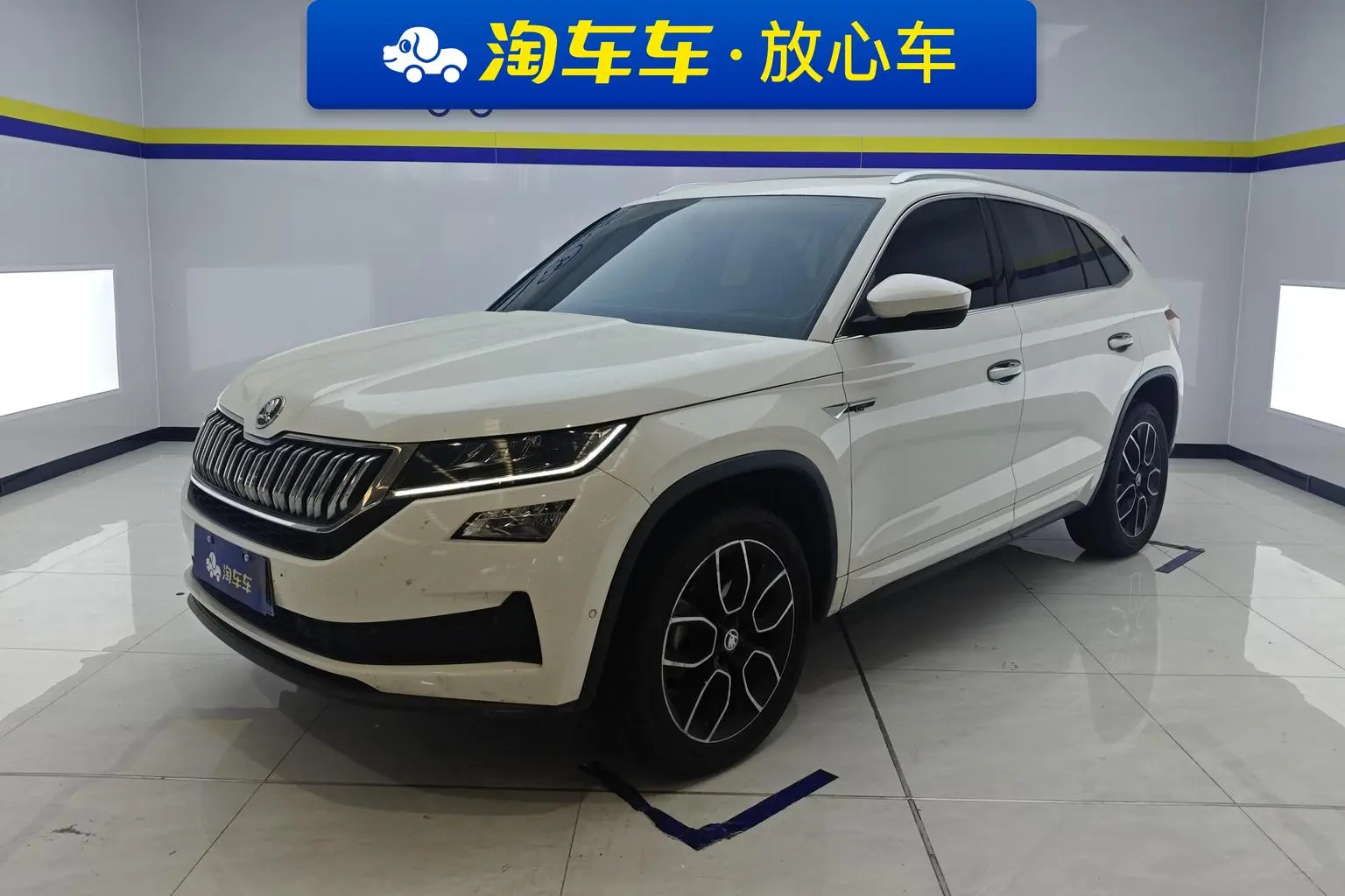 Main__Slider__Photo:undefined undefined 2019-0
