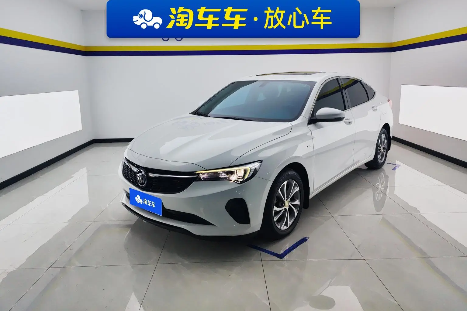 Main__Slider__Photo:undefined undefined 2022-0