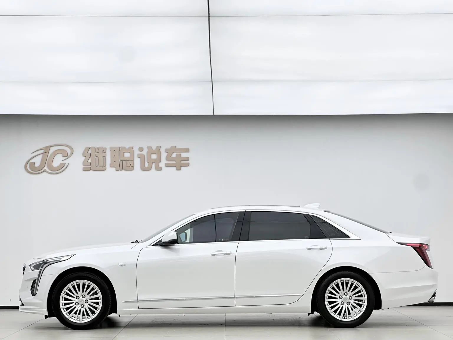 Main__Slider__Photo:undefined undefined 2020-1