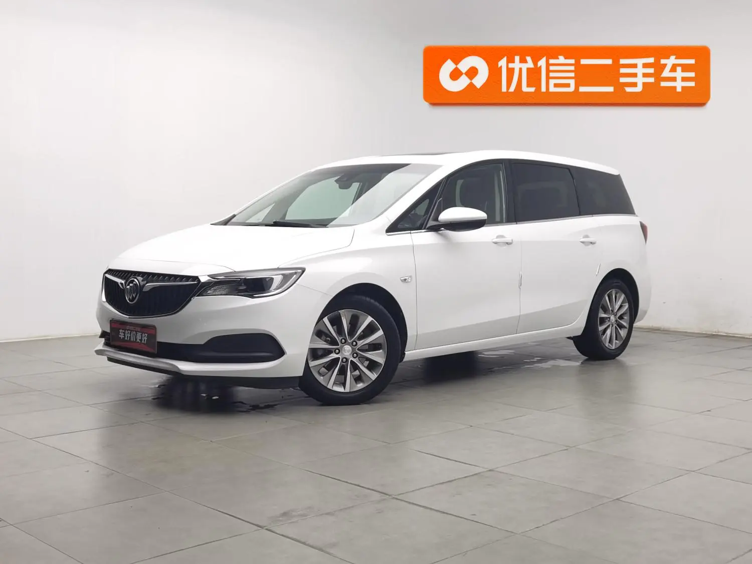 Main__Slider__Photo:undefined undefined 2019-0