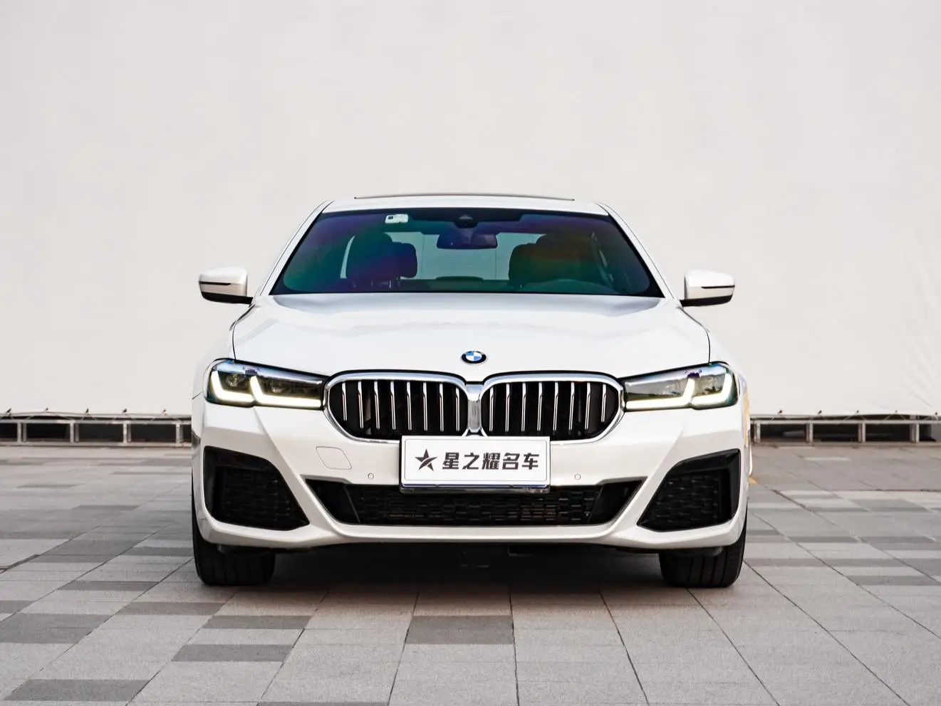 Main__Slider__Photo:undefined undefined 2022-1