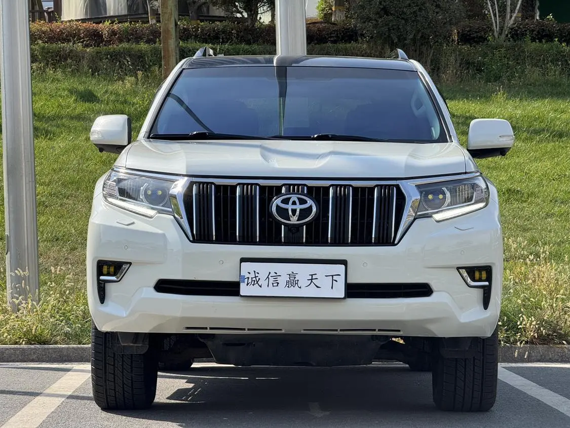 Main__Slider__Photo:undefined undefined 2019-1