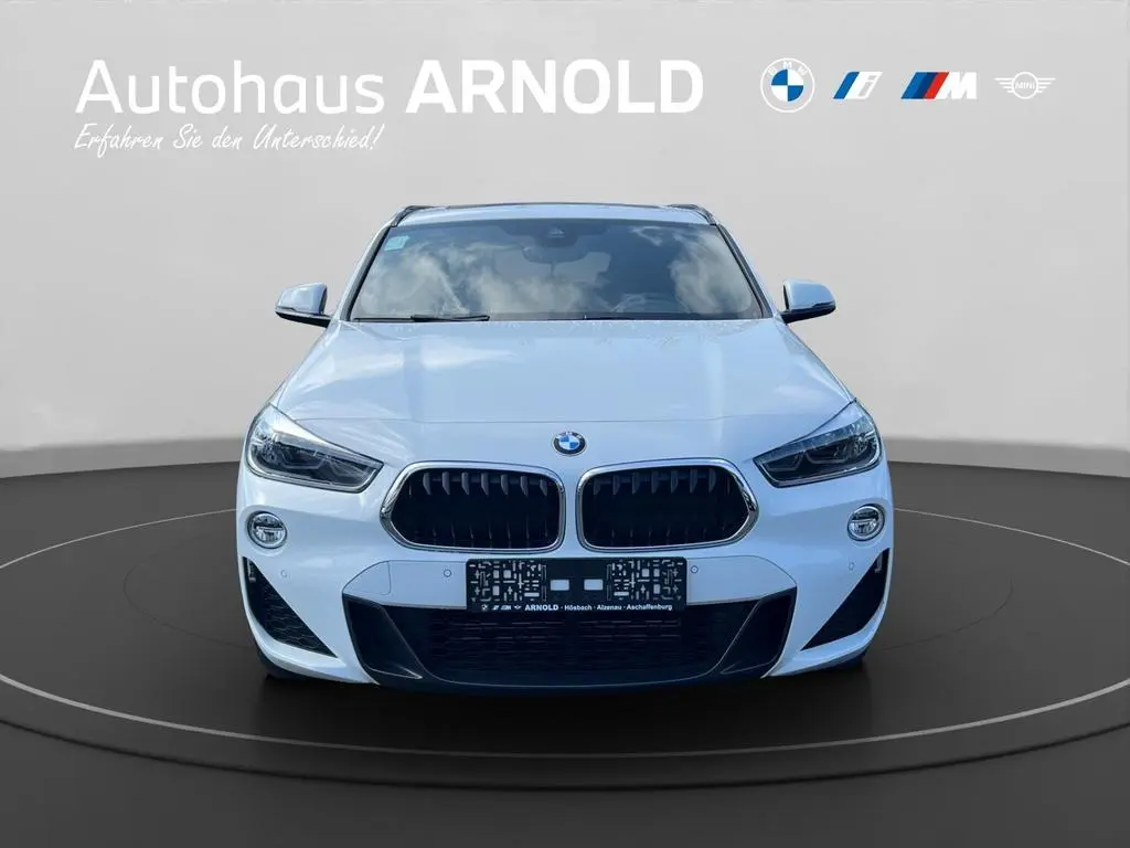 Main__Slider__Photo:BMW X2 sDrive20i M Sportpaket GSD LED Hifi 02/2019-1