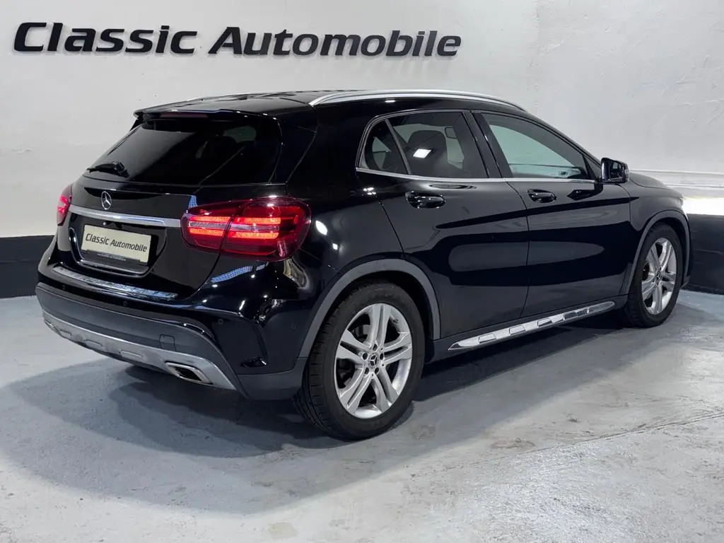 Main__Slider__Photo:Mercedes-Benz GLA 250 4Matic AMG Line *Panorama*LED* 02/2019-1