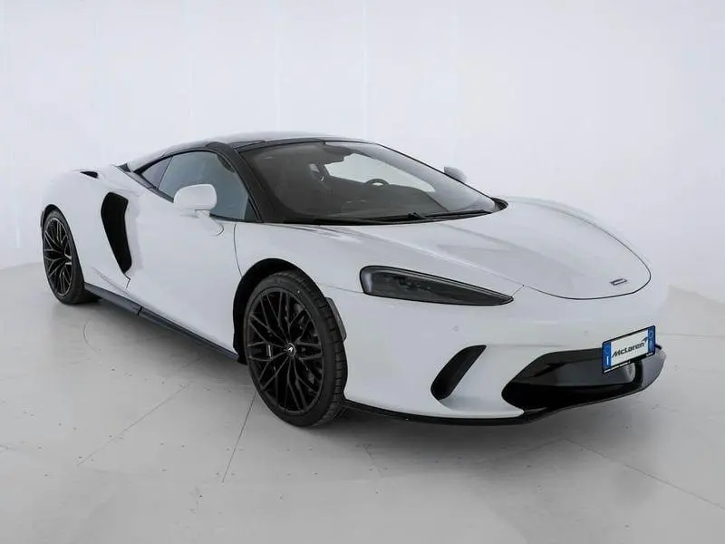 Main__Slider__Photo:McLaren GT GT - McLaren Milano 06/2025-0