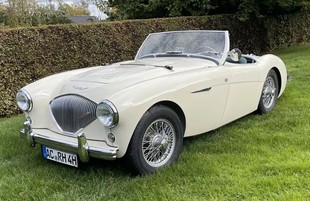 Main__Slider__Photo:Austin Healey Other 100 BN1 mit Le Mans Specification 07/1954-0