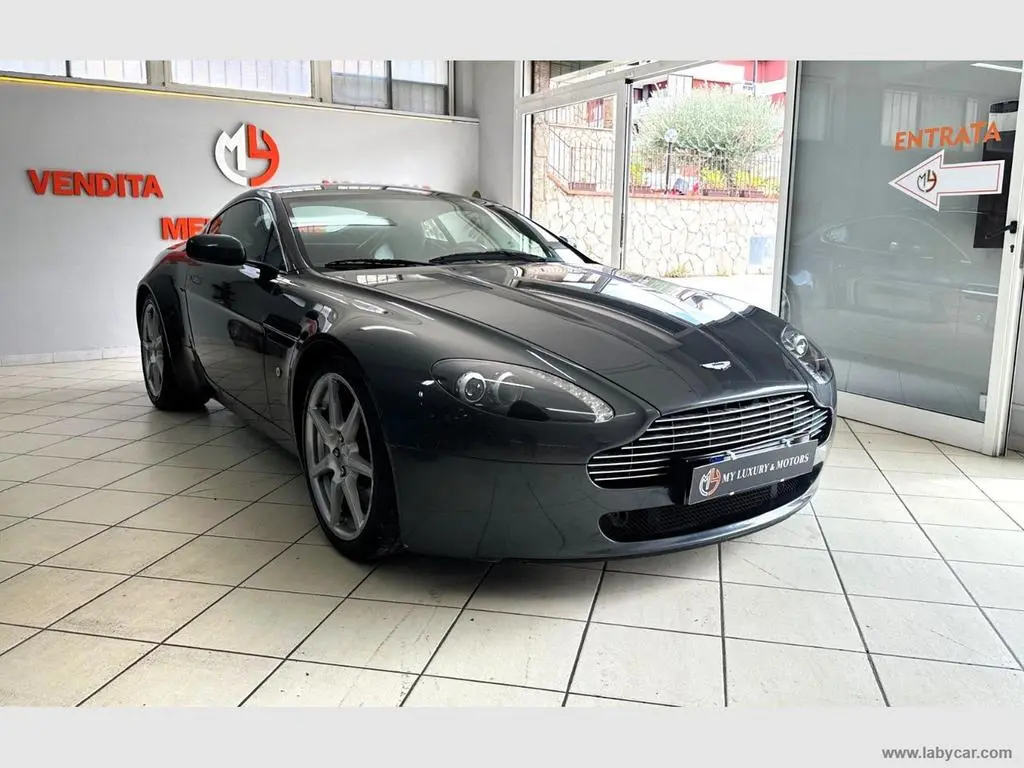 Main__Slider__Photo:Aston Martin Aston MARTIN V8 Vantage Coupé CAMBIO MANUALE 01/2006-0