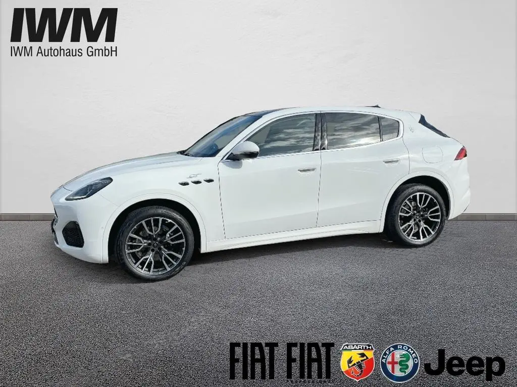 Main__Slider__Photo:Maserati Grecale 2.0 GT 4WD Schiebedach NP: 96.290,- 09/2024-0