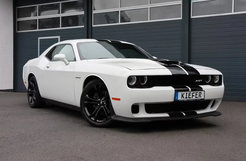 Main__Slider__Photo:Dodge Challenger R/T 5.7/Sitzheizung/CarPlay/KAMERA/20 01/2021-0