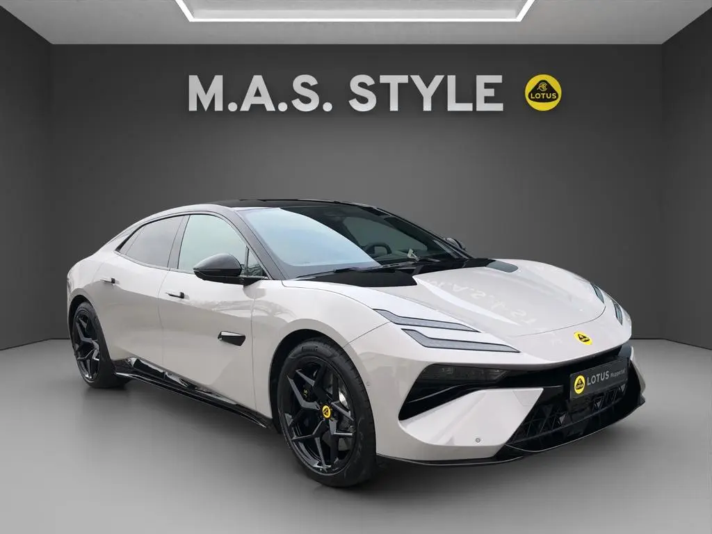 Main__Slider__Photo:Lotus Emeya 600 Business Lotus Wuppertal 0,25% Verst. null-0