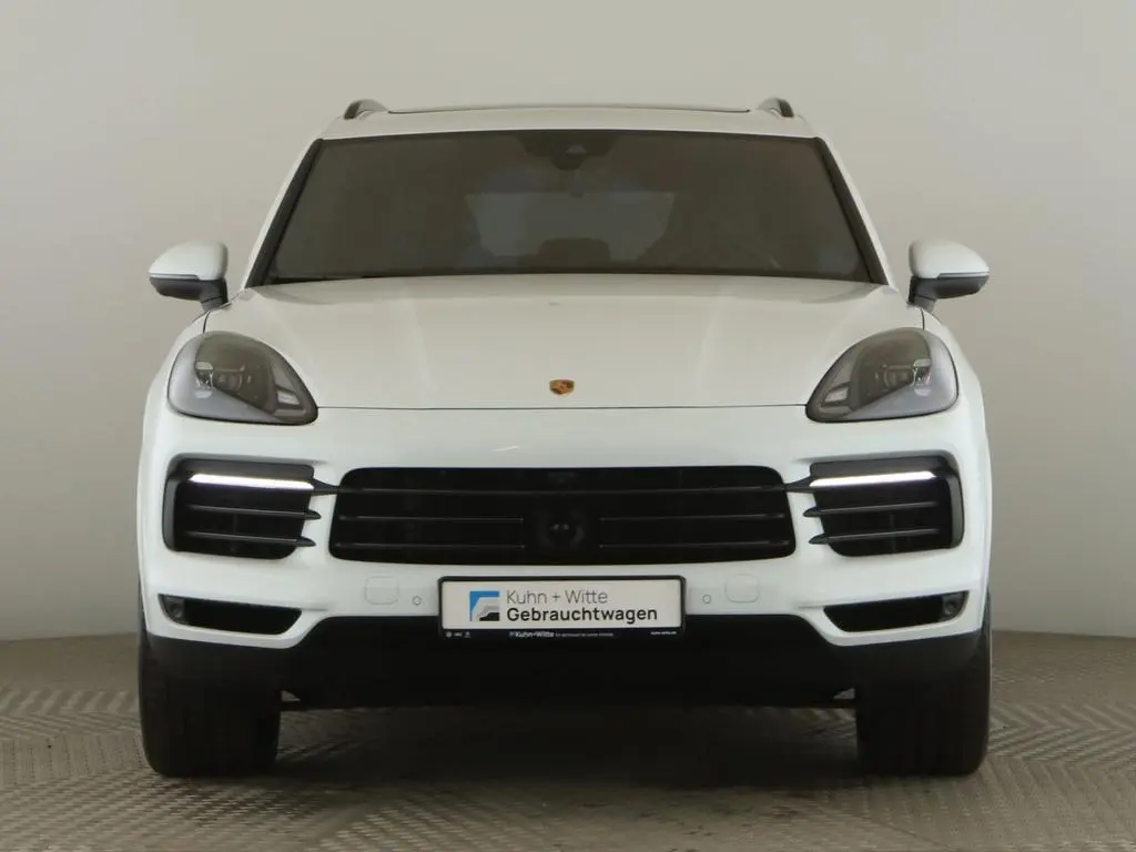 Main__Slider__Photo:Porsche Cayenne 3.0 e-Hybrid Pano+AHK+LUFTFEDERUNG+Bose 05/2023-0