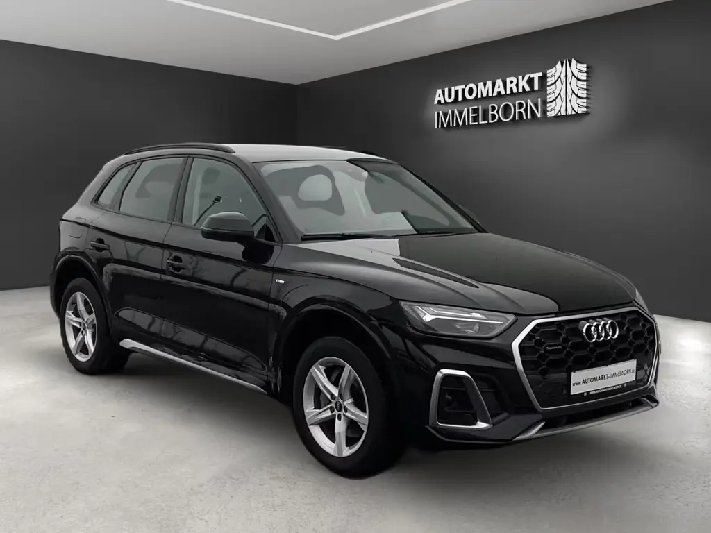 Main__Slider__Photo:Audi Q5 40 quattro S line AHK*Leder*Sound*LED*NaviTou 05/2023-0