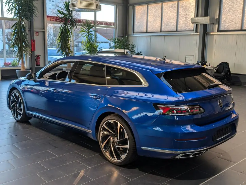 Main__Slider__Photo:Volkswagen Arteon Shooting Brake 2.0 TSI 4Moti DSG R-LINE 03/2023-1
