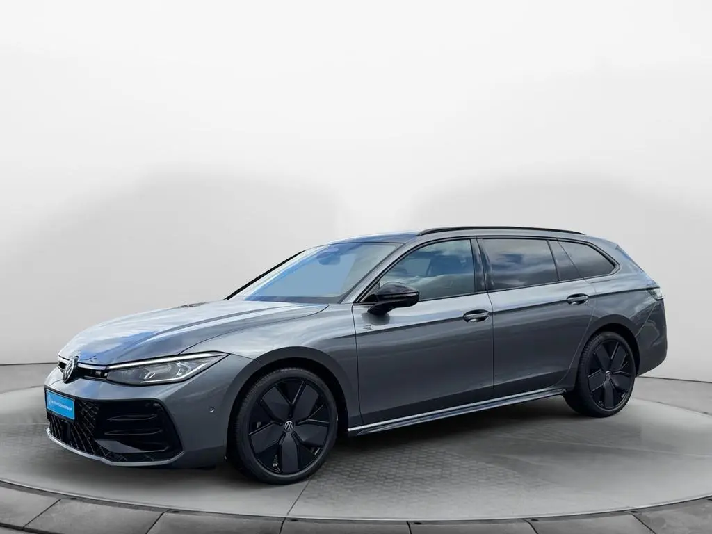 Main__Slider__Photo:Volkswagen Passat Variant 2.0TDI R-Line DSG 4M Leder Pano A 12/2024-1