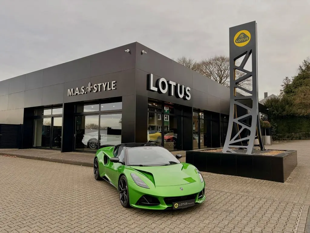 Main__Slider__Photo:Lotus Emira i4 Turbo SE Lotus Wuppertal null-0
