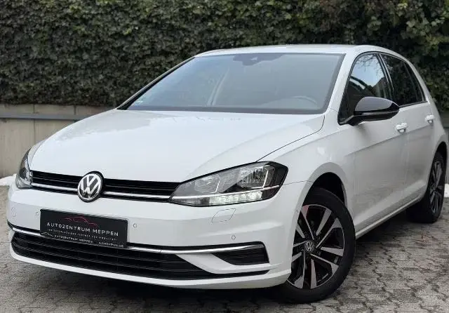 Main__Slider__Photo:Volkswagen Golf VII 1.0 TSI IQ.DRIVE OPF/NAVI/Spurhalte/LED 04/2019-0