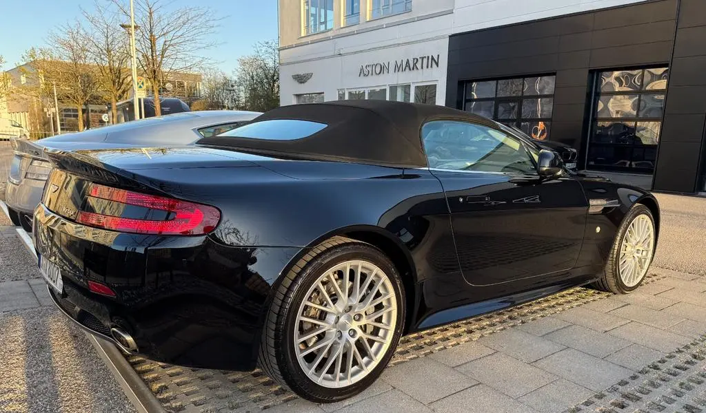 Main__Slider__Photo:Aston Martin Cabrio V8 Vantage Roadster 4.7l Sportshift - 11/2011-0