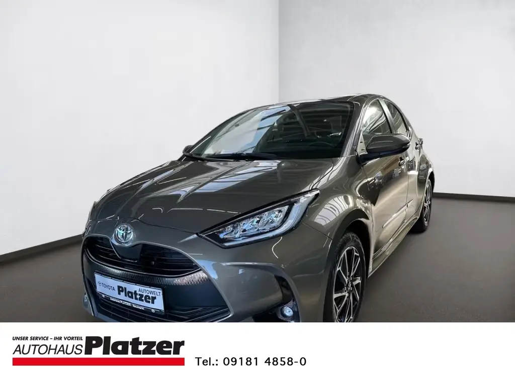 Main__Slider__Photo:Toyota Yaris Team-D Sitzheizung Klima Kamera LED Apple 03/2021-0