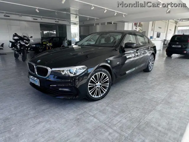 Main__Slider__Photo:BMW 5 Series 520 d aut. Sport line berlina 06/2018-0