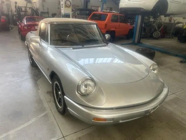 Main__Slider__Photo:Alfa Romeo Alfa ROMEO Spider 2.0i 04/1990-0