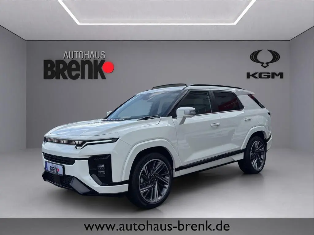 Main__Slider__Photo:KGM Actyon Lux AWD AT *Pano/LED/Navi/Leder/SHZ* null-0
