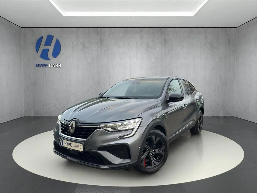 Main__Slider__Photo:Renault RS Line ACC LED RFK Virtual C. Alcantara 18LM 10/2022-0