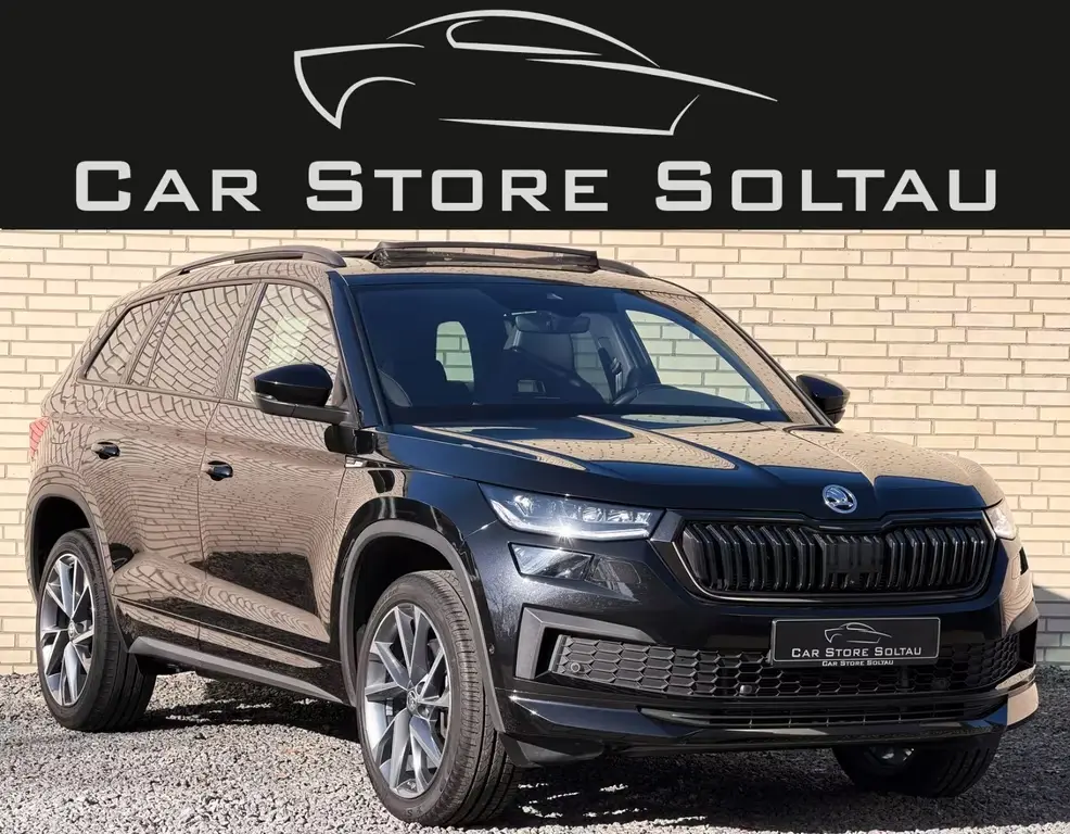 Main__Slider__Photo:Skoda Kodiaq Sportline 4x4 Pano 360Cam Standheiz. AHK 07/2022-0