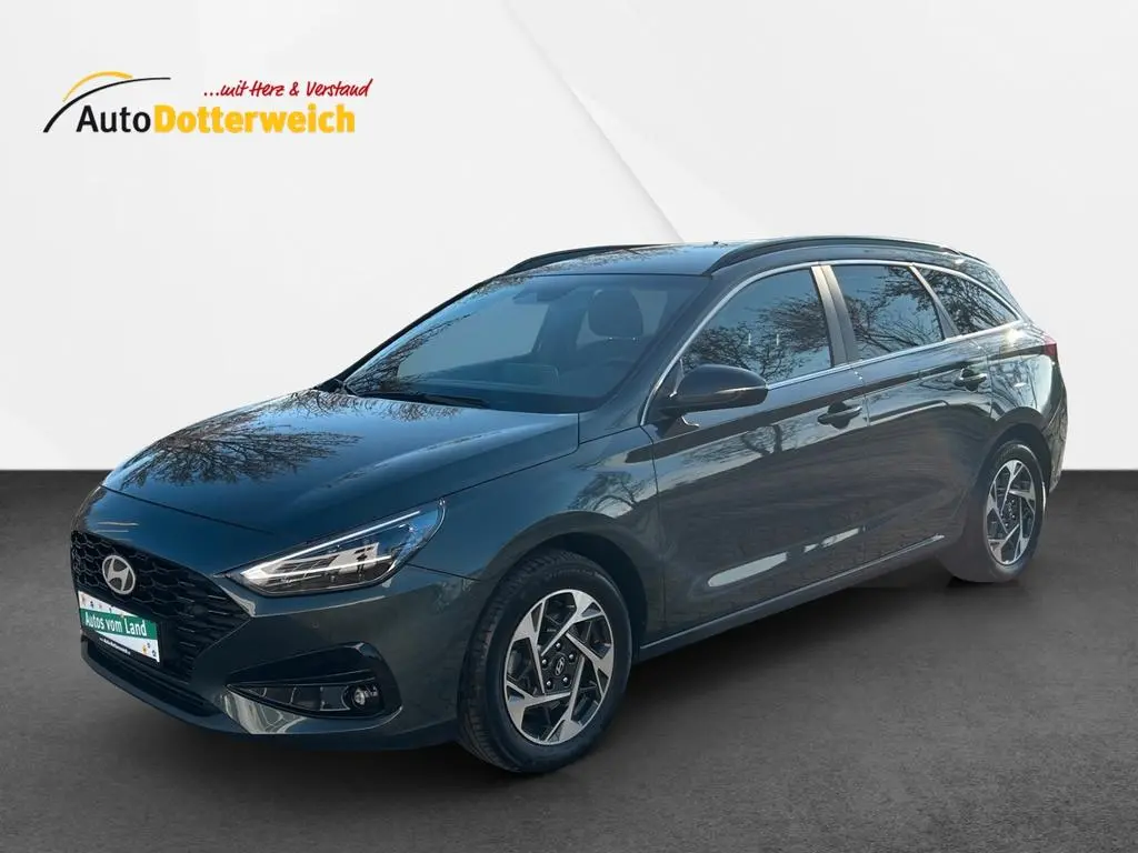 Main__Slider__Photo:Hyundai i30 cw N Line Mild-Hybrid Kamera, SHZ, Navi 06/2024-0