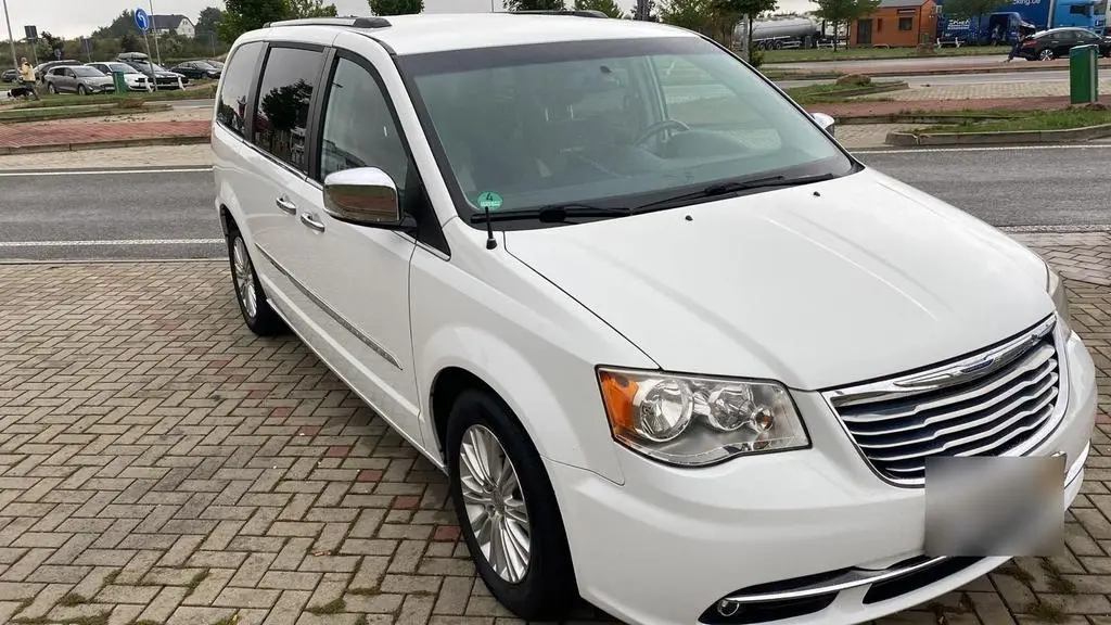 Main__Slider__Photo:Chrysler Grand Voyager Limited, Weiß, Auto... 05/2014-0