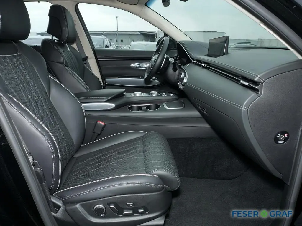 Main__Slider__Photo:Genesis GV70 LUXURY NAPPA LEXICON NAVI SHZ LHZ CARPLAY 11/2024-0