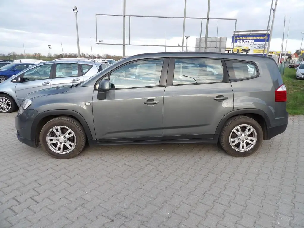 Main__Slider__Photo:Chevrolet Orlando LT+ Klima PDC 7.Sitzer Radio Alu. HU AU 01/2012-0