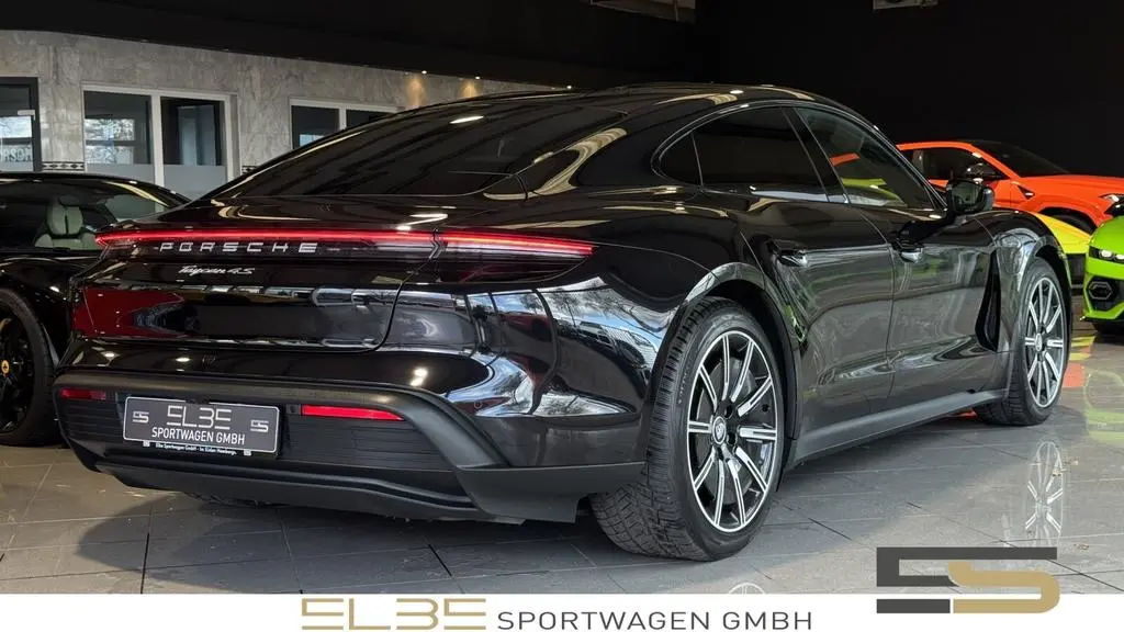 Main__Slider__Photo:Porsche Taycan 4S Plus SPORT CHRONO BOSE 360° MATRIX-LED 06/2021-1