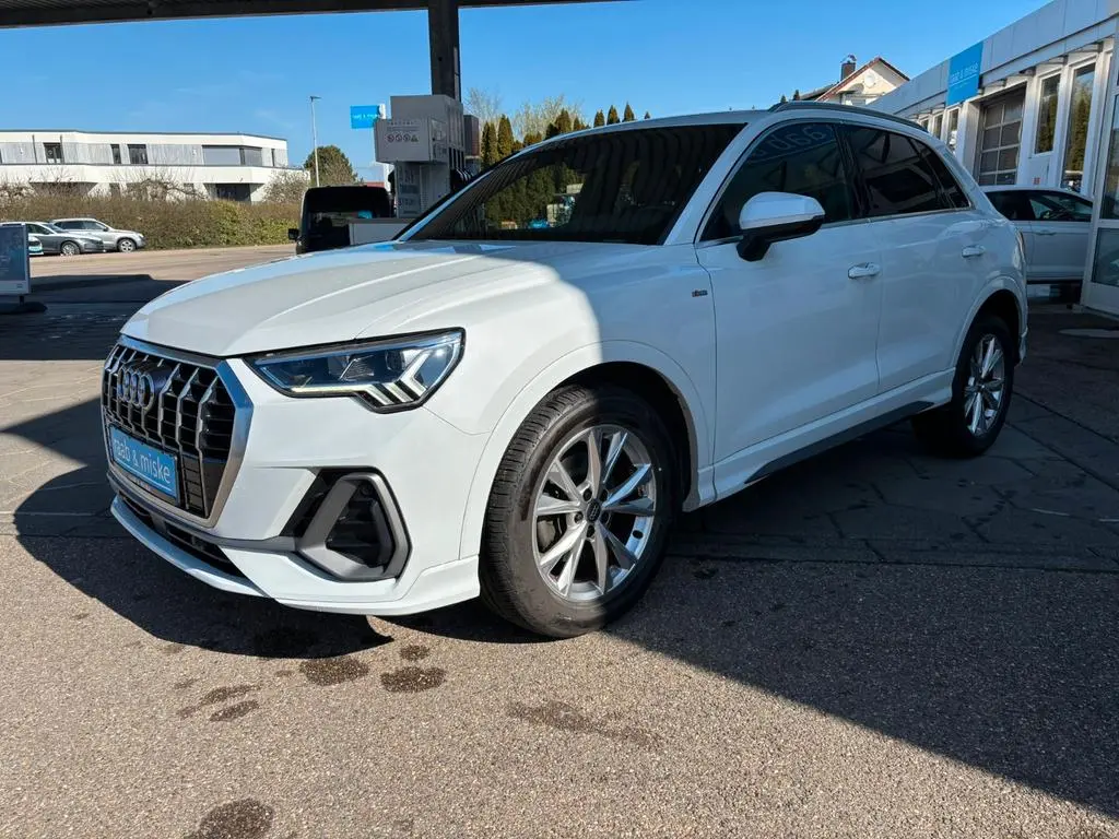 Main__Slider__Photo:Audi Q3 S-Line *LED/Navi/SHZ/Tempomat* 11/2018-1