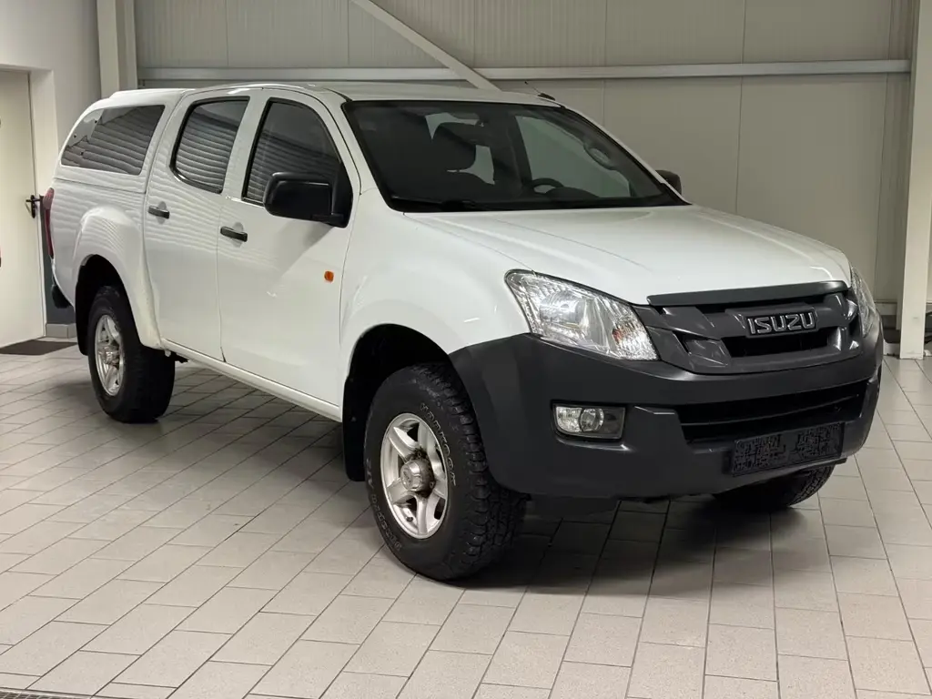 Main__Slider__Photo:Isuzu D-Max Double Cab 4WD Custom 05/2016-0