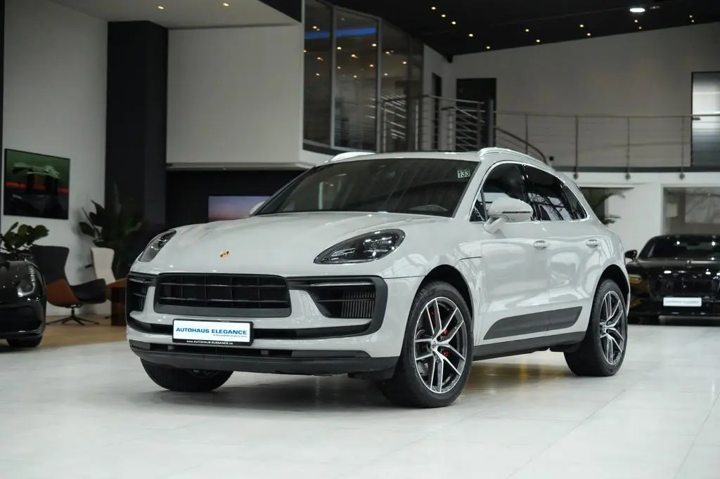 Main__Slider__Photo:Porsche Macan S *SPORT-CHRONO*PANO*SOUND.PACK.+*LED*1.HD 10/2022-0