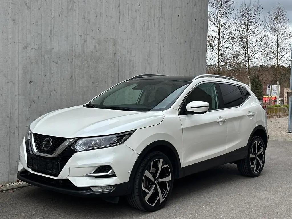 Main__Slider__Photo:Nissan Qashqai 1.7 dCi Tekna 4x4 *PANO*LED*360° KAMERA* 06/2020-0
