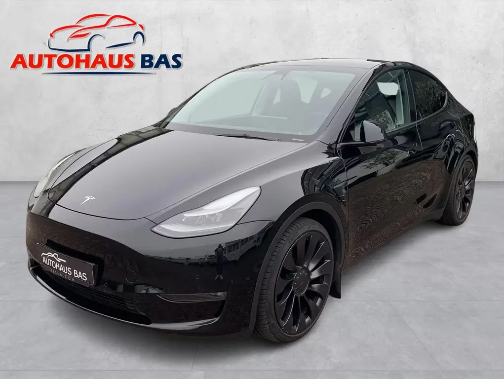 Main__Slider__Photo:Tesla Model Y Performance*AHK* Mwst ausweisb*ACC Boost 09/2022-0