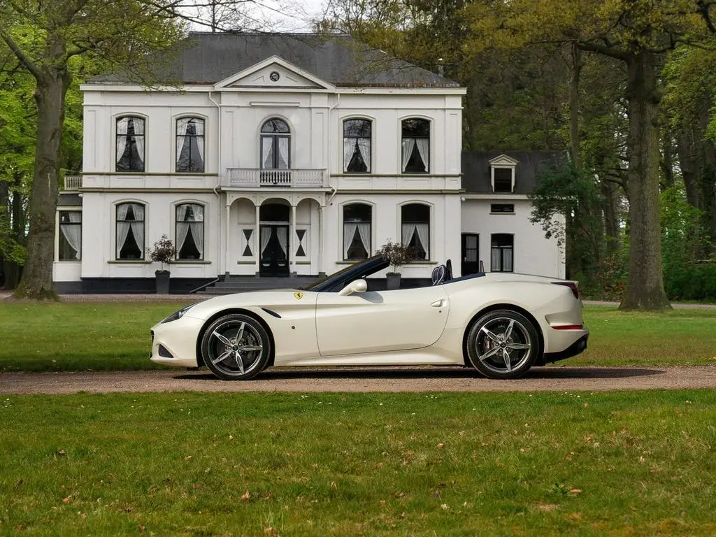 Main__Slider__Photo:Ferrari California 3.9 T HELE | Atelier Car | Bianco Ita 03/2015-0