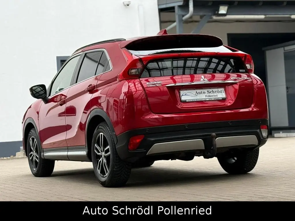 Main__Slider__Photo:Mitsubishi Eclipse Cross TOP 4WD Aut. 1.5 MIVEC, Pano, HUD 09/2018-0
