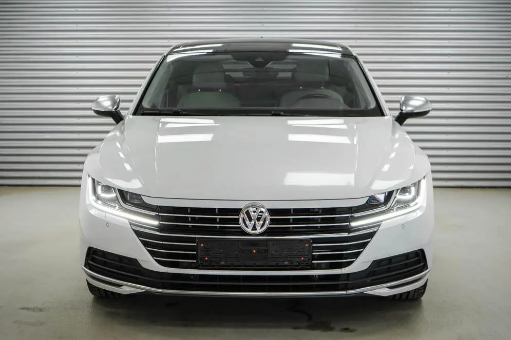Main__Slider__Photo:Volkswagen Arteon 2,0 TDI SCR DSG Elegance - LAGER 11/2019-1