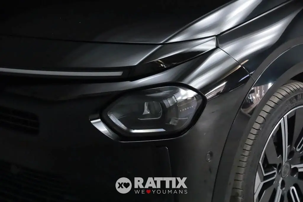 Main__Slider__Photo:Lancia Ypsilon 1.2 Mhev LX e-DCT 04/2025-0
