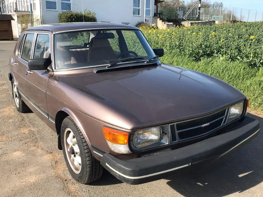 Main__Slider__Photo:Saab 99 GL 5-Speed Oldtimer H-Zulassung 03/1983-0